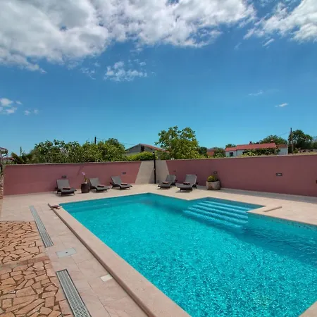 Vila Komel Villa Fažana
